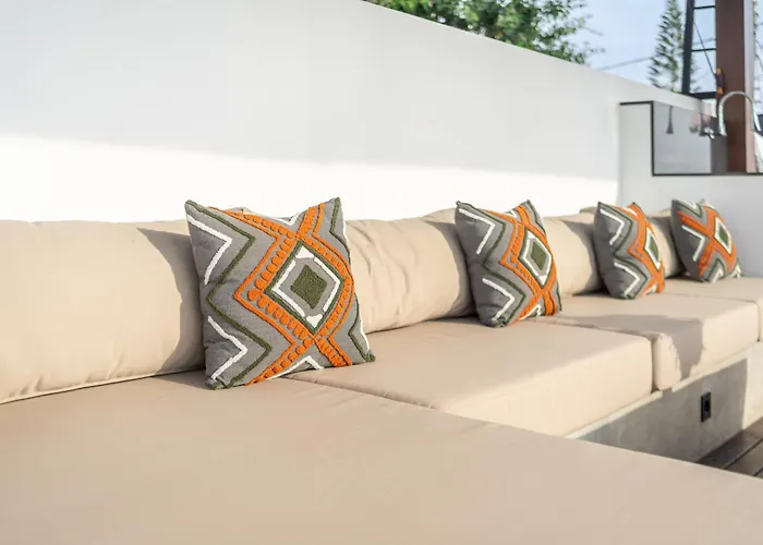 One Palm Villa