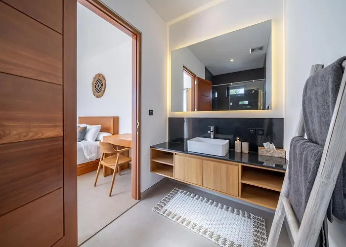 One Palm Villa *
